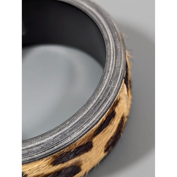 RJ Graziano Faux Fur Cheetah Animal Print Wide Bangle Bracelet 8" - Picture 10 of 11